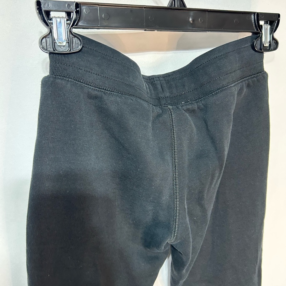 Beaver Canoe ROOTS girls black jogging shorts. Size medium. Drawstring waist. - Picture 7 of 7